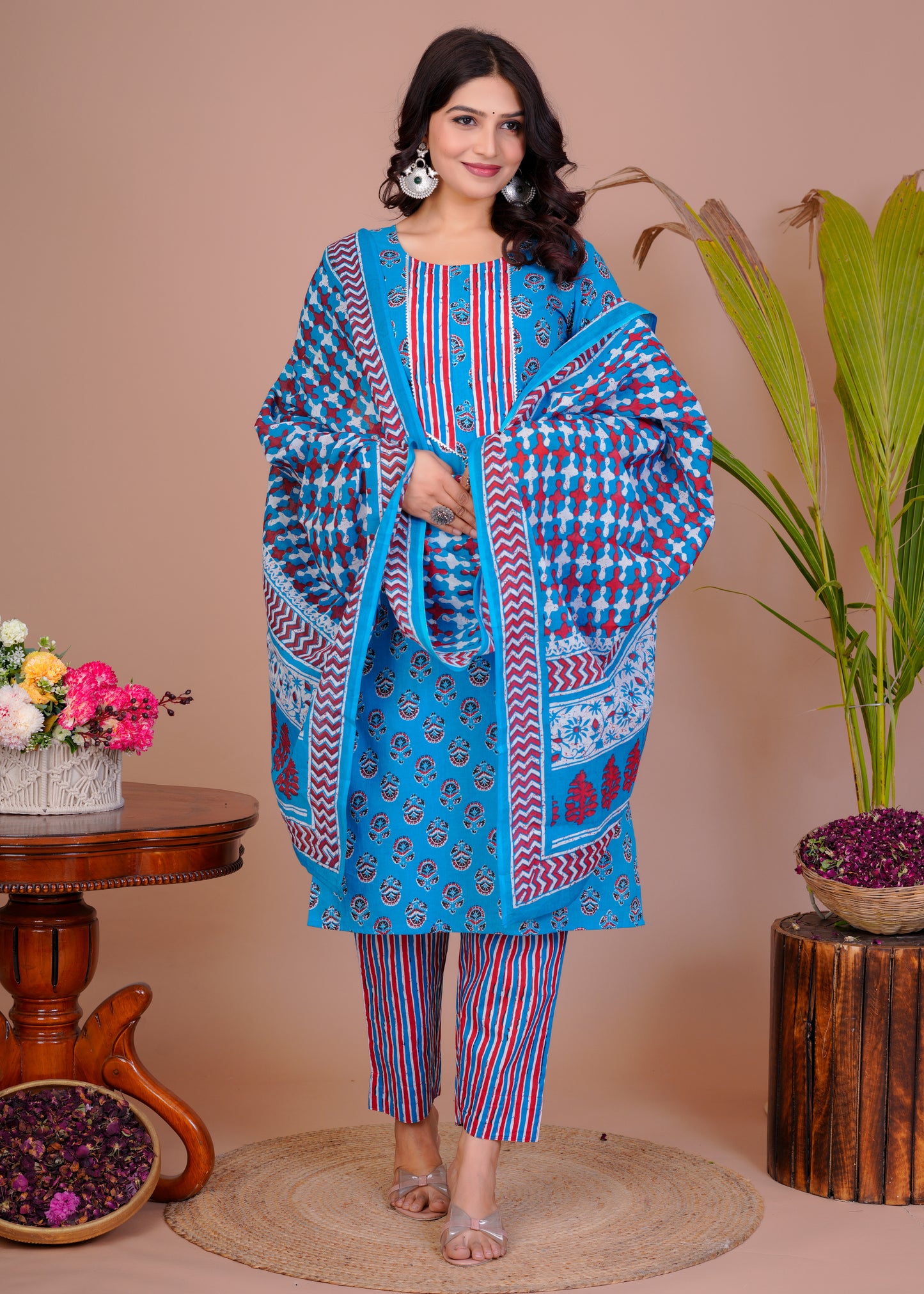 Cotton Suit With Malmal Duppta