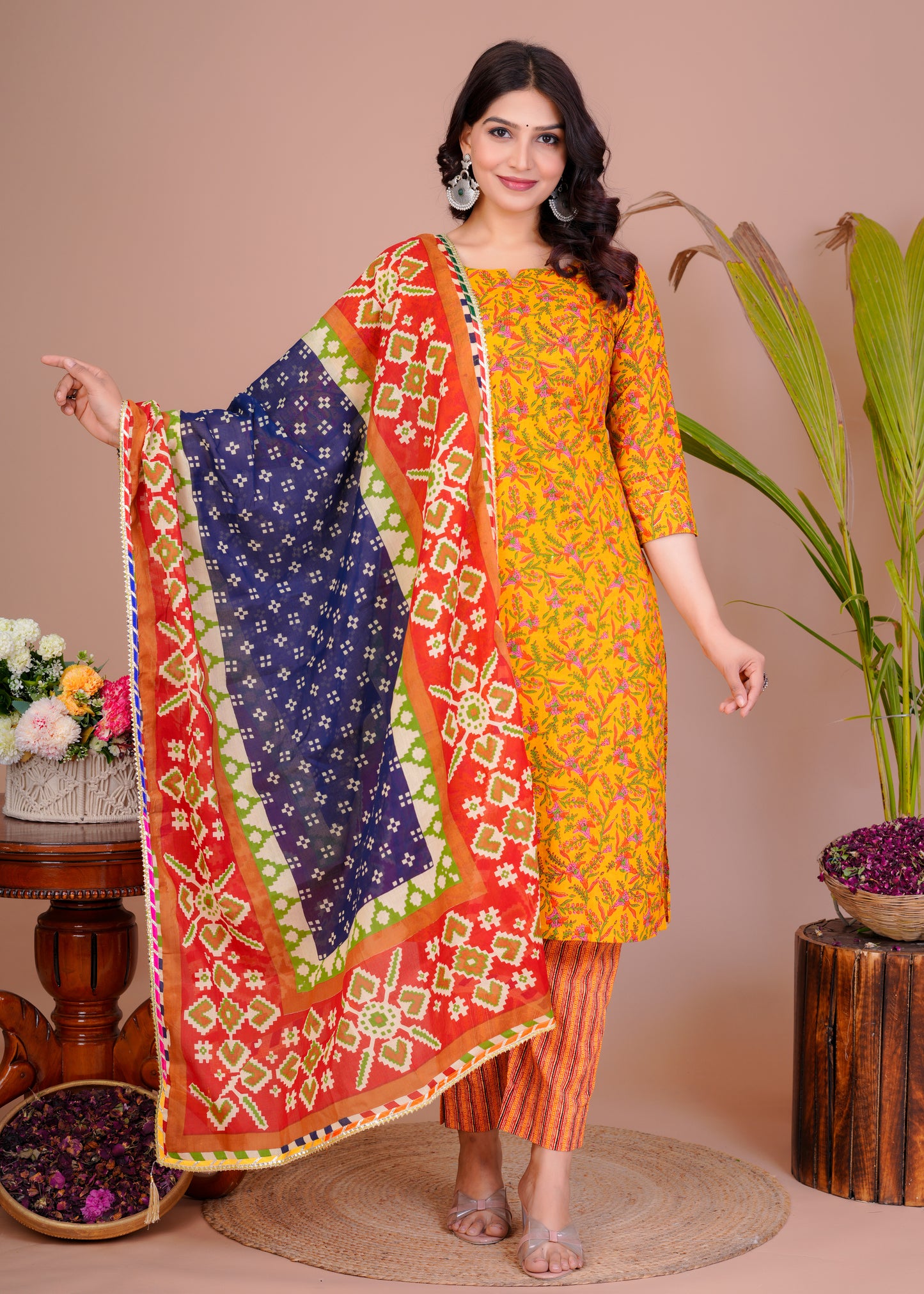 Cotton Kurta Pant Set With Printed Malmal Duptta